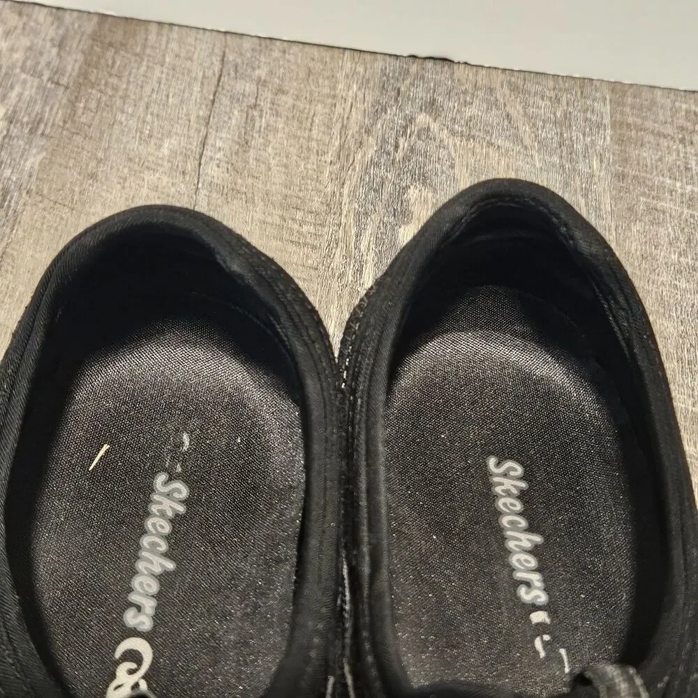 Skechers Women's Black Slip-On Comfort Sneakers Size 8.5 Bicycle Athletic Shoes